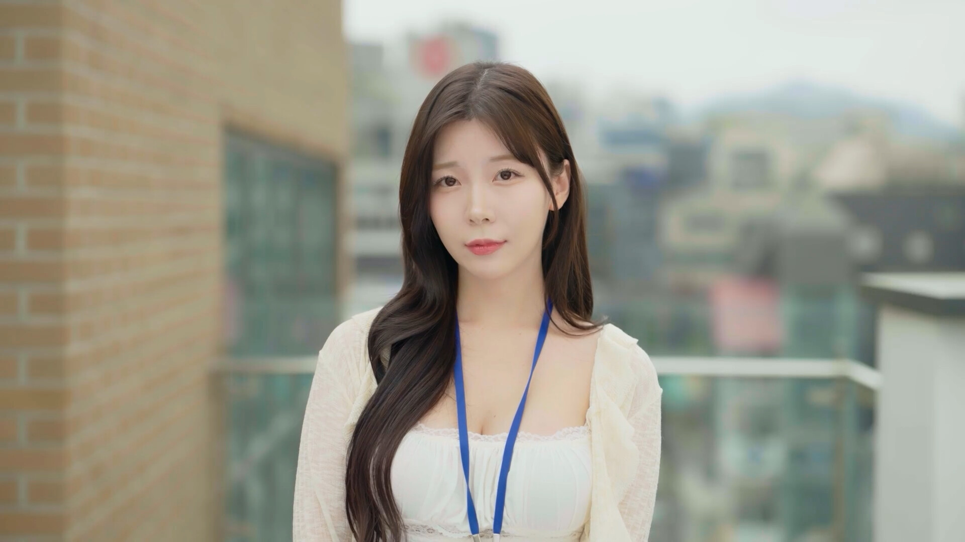 嘘, 美女拍摄中/Heroines Through My Lens  第1张