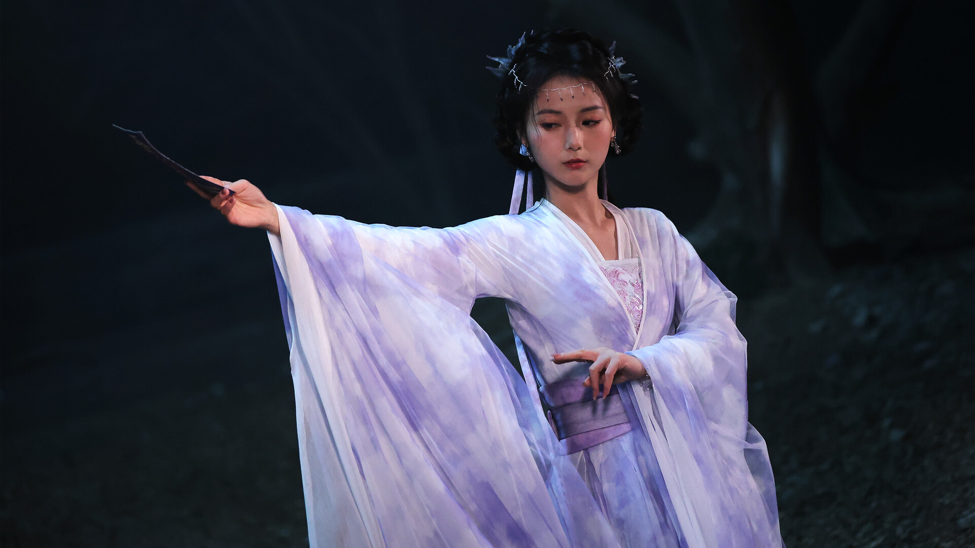 美女，请别影响我成仙全球版/Ladies, Don’t Tempt My Immortality  第1张